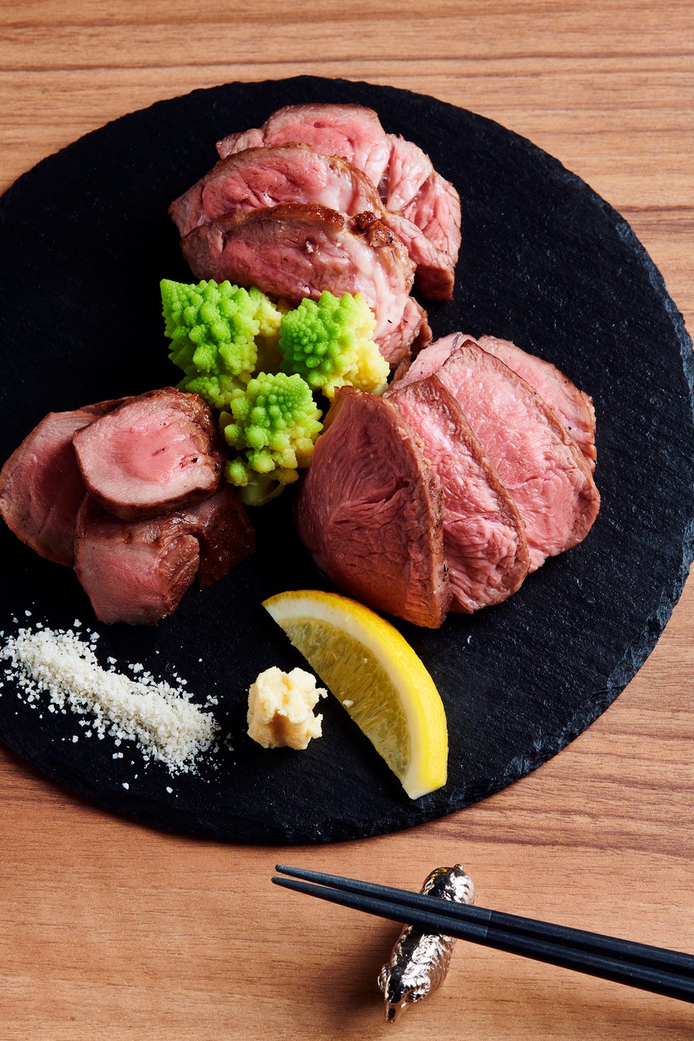 Dish, Food, Cuisine, Ingredient, Venison, Veal, Beef tenderloin, Red meat, Meat, Cotechino modena, 