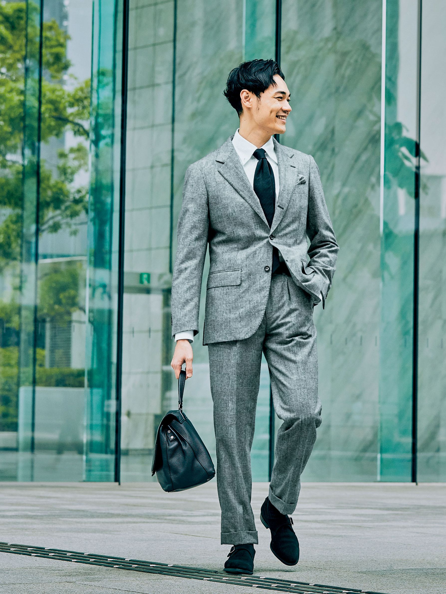 会社で浮かない最旬スーツのこなし方【前編】 会社で浮かない最旬スーツのこなし方【前編】