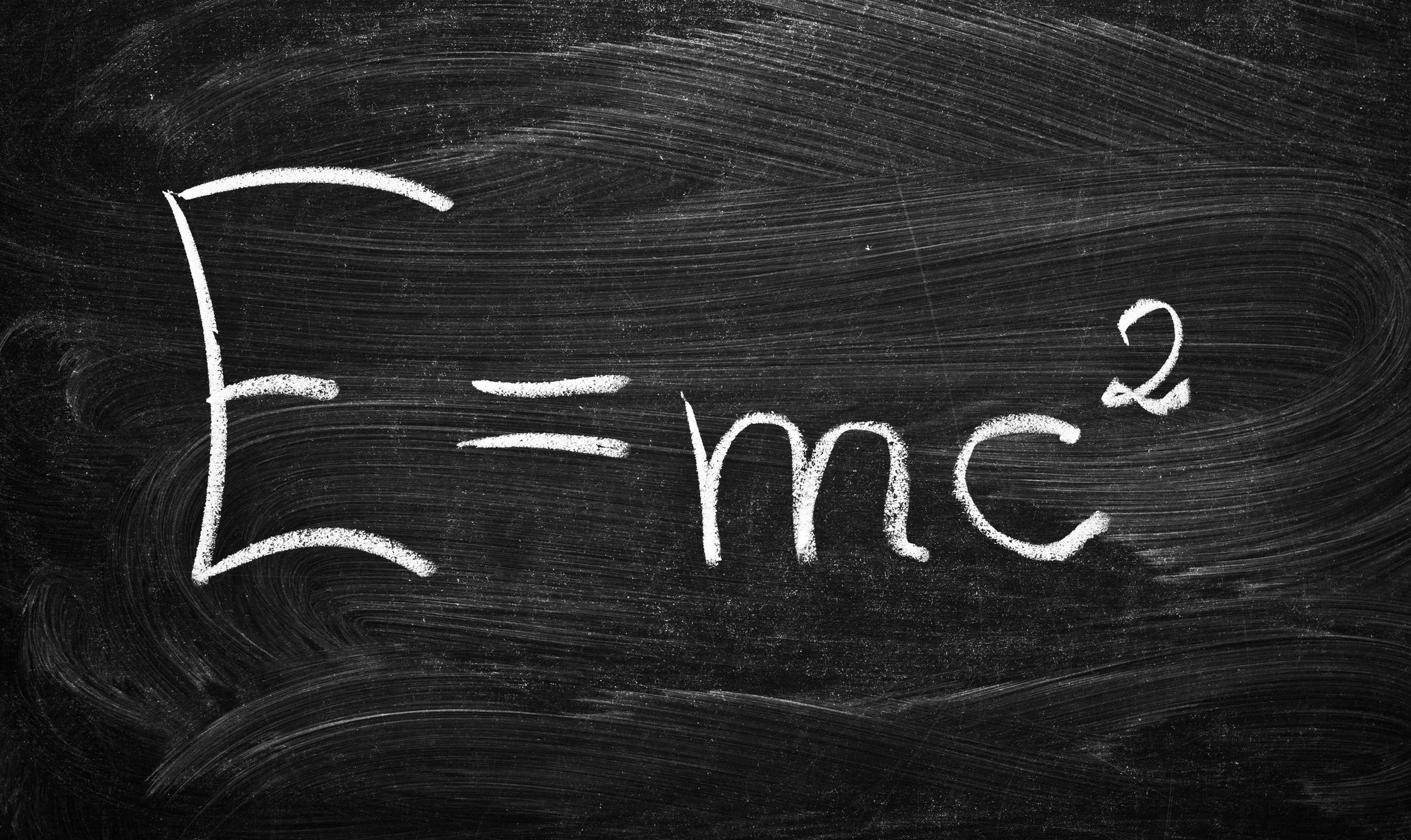 E mc3. Уравнение Эйнштейна e mc2. Е равно МЦ квадрат формула. Е мс2 формула Эйнштейна.