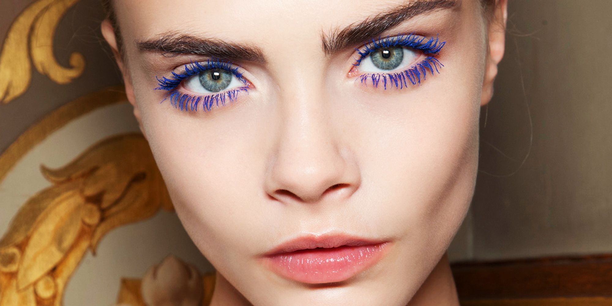 11 Best Blue Mascara – How to Wear Bright Blue