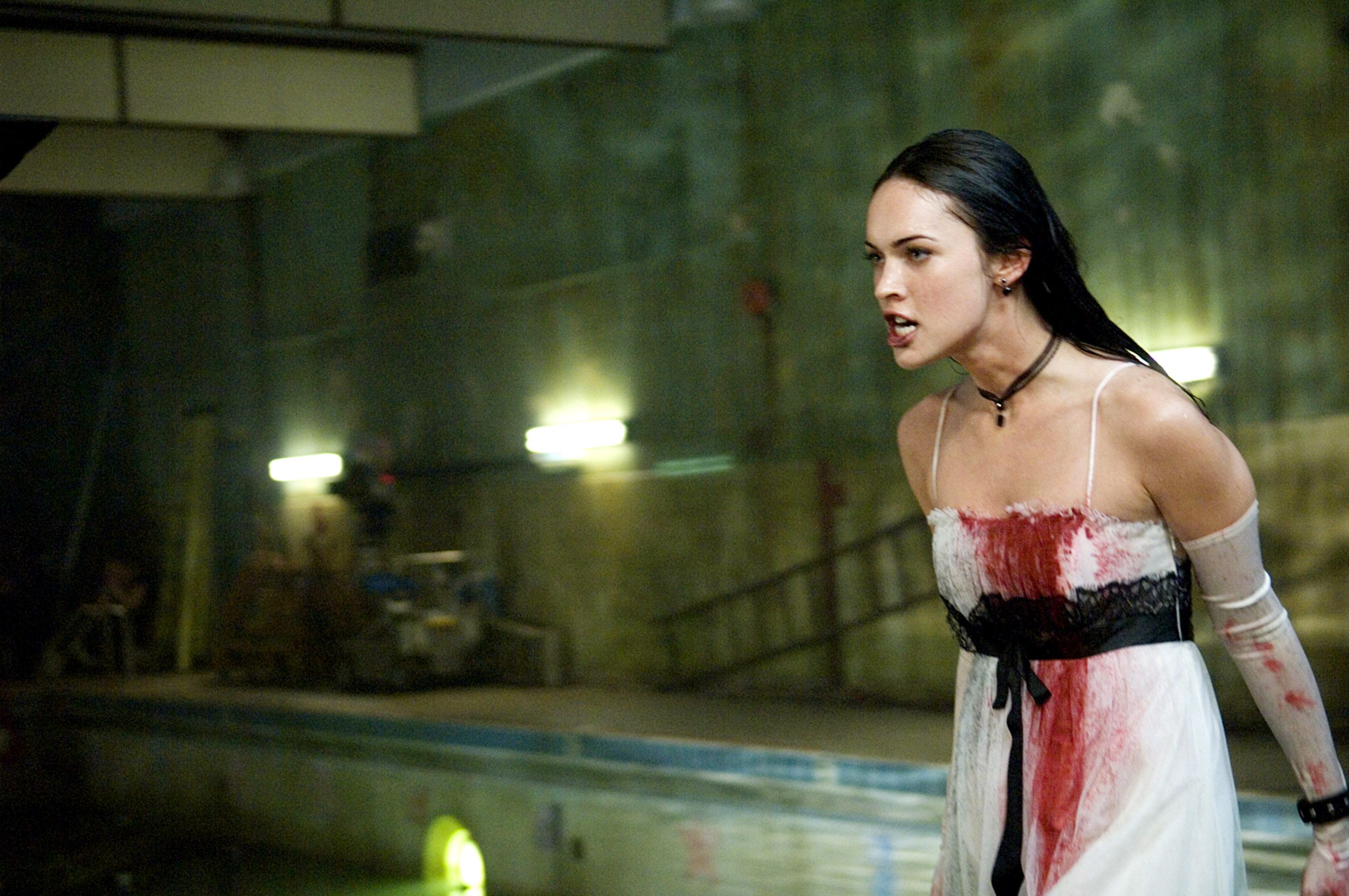 23 Sexy Horror Movies To Stream In 2024