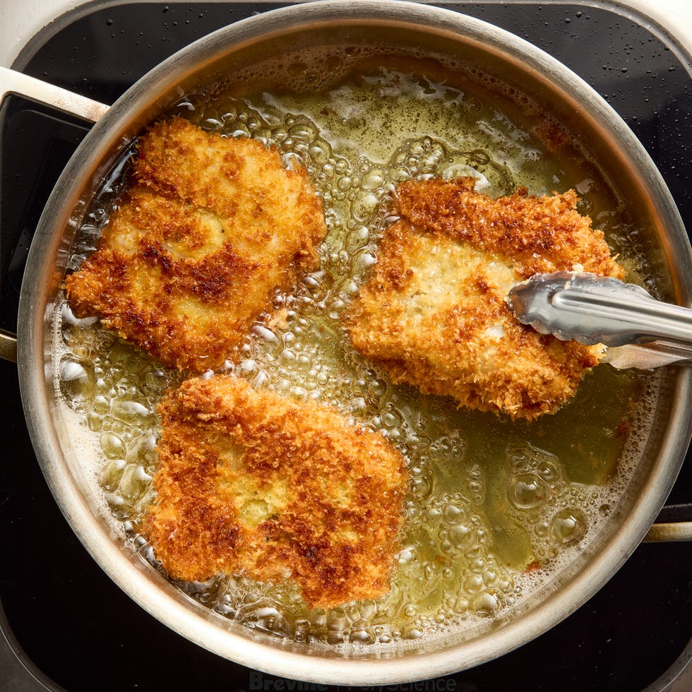 fried fish in a sandwich