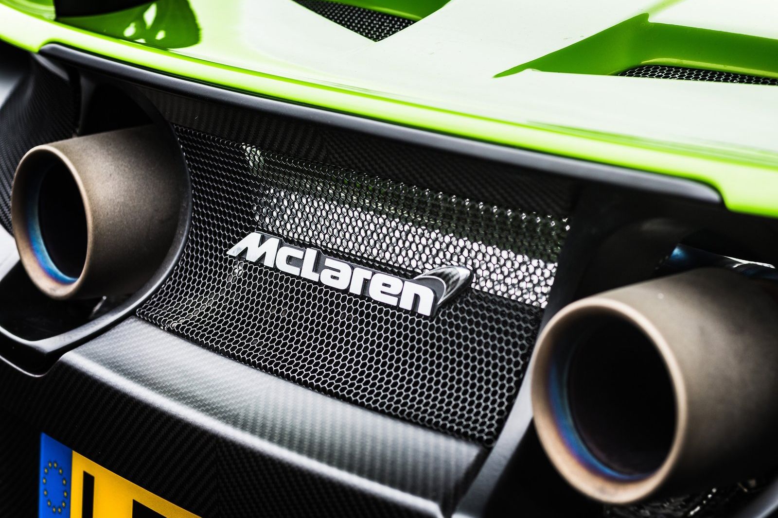 Behind the Badge: A Study on McLaren's Swoosh Design, Kiwi Birds