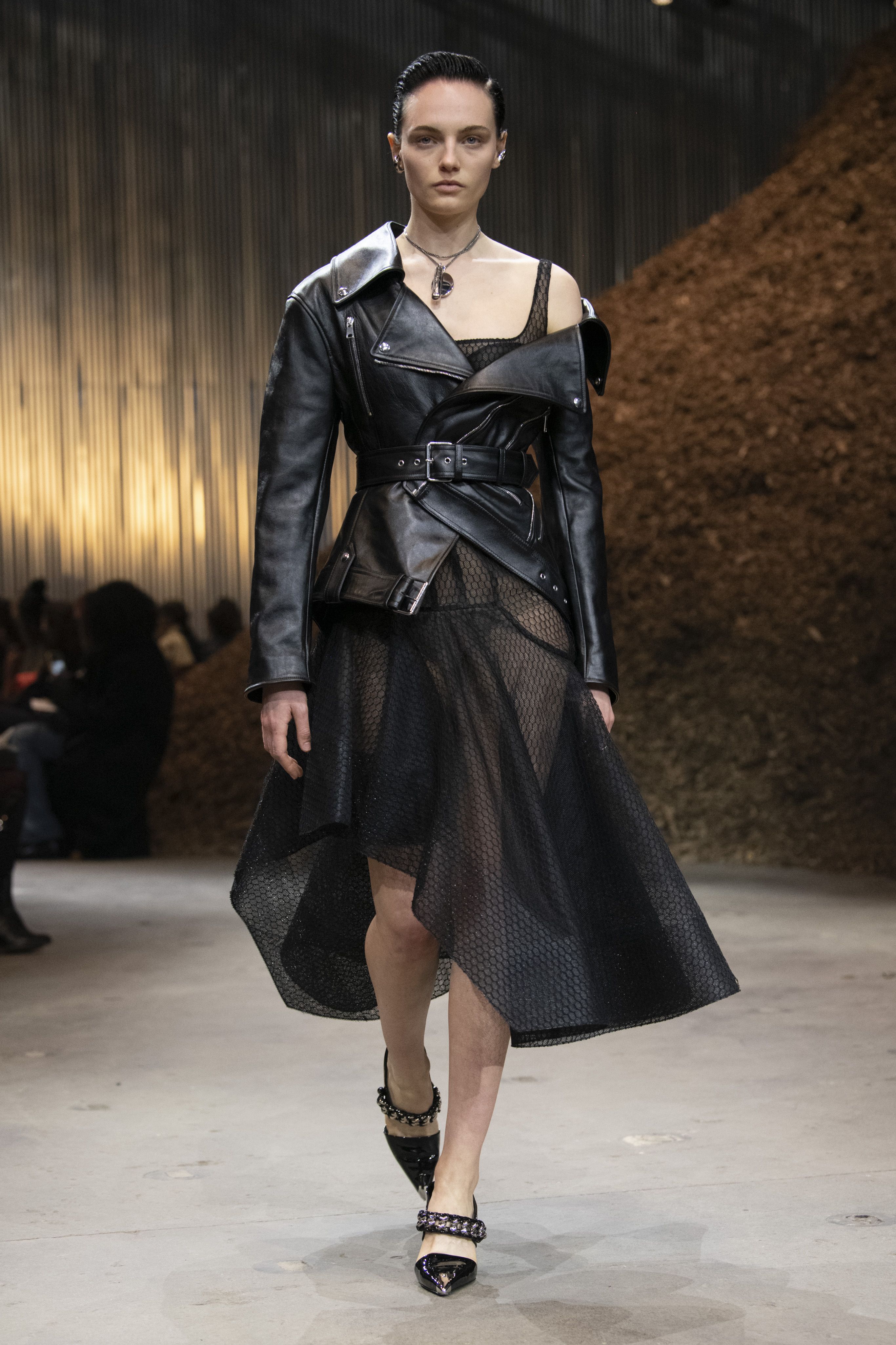 アレキサンダー マックイーン(ALEXANDER MCQUEEN)2022秋冬 アレキサンダー マックイーン(ALEXANDER MCQUEEN)2022秋冬