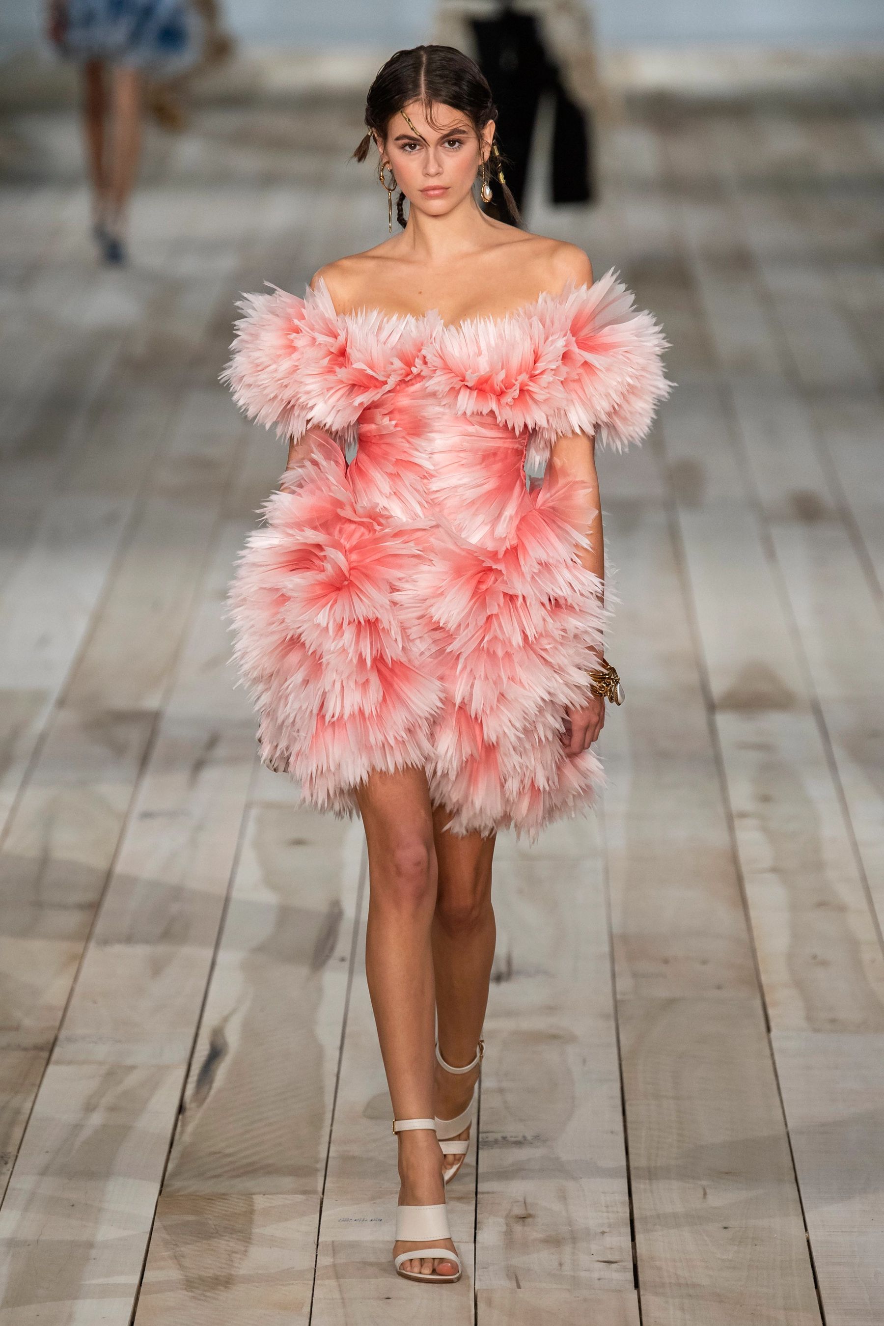 アレキサンダー・マックイーン」(ALEXANDER MCQUEEN)|2020春 アレキサンダー・マックイーン」(ALEXANDER MCQUEEN)|2020春