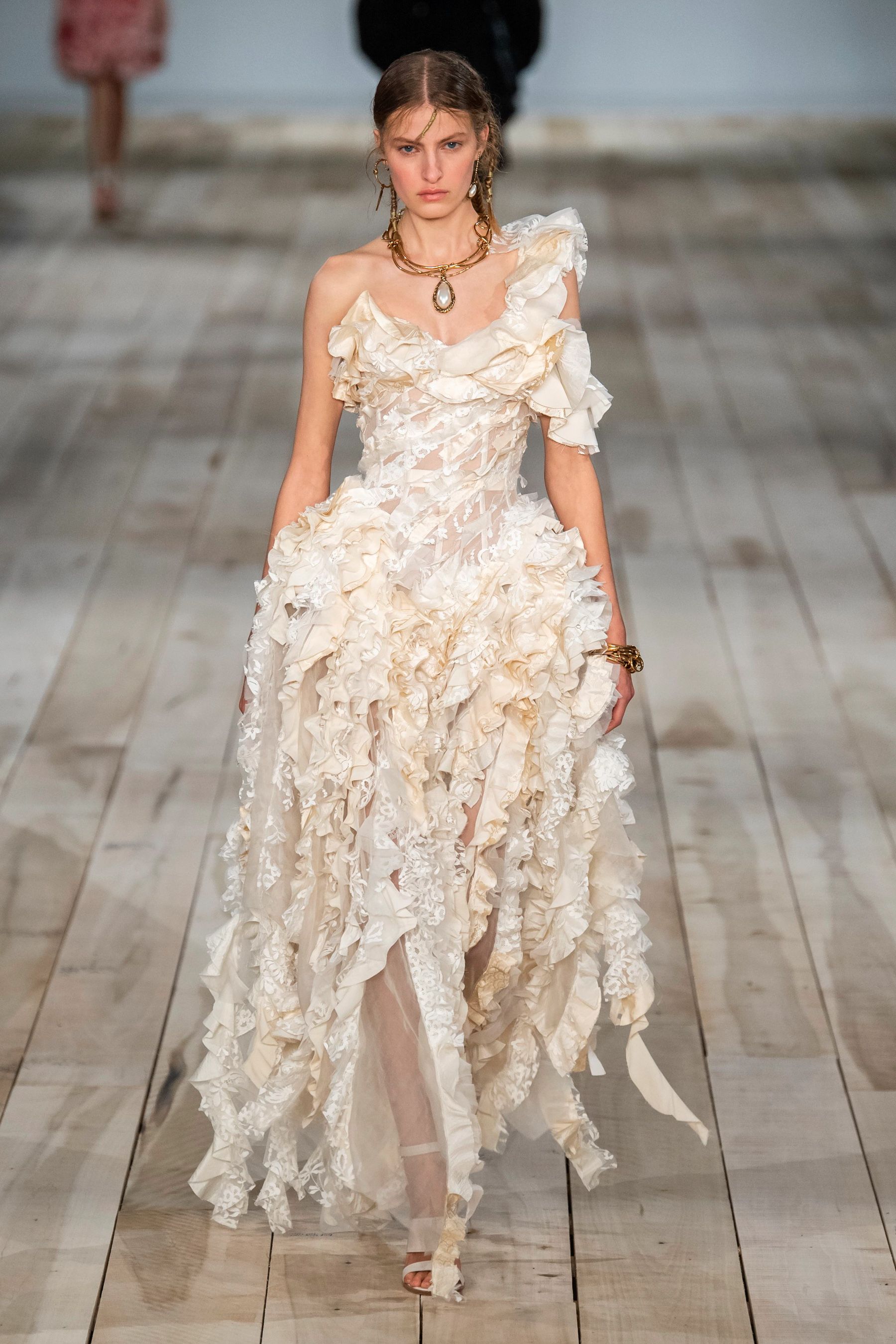 ALEXANDER MCQUEEN（アレキサンダー・マックイーン）｜2019春夏