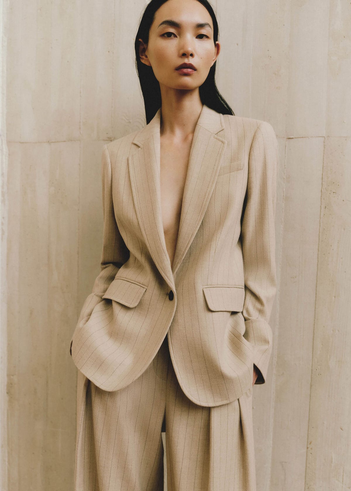 Celebrities are fans of the affordable luxury fashion brand ME+EM