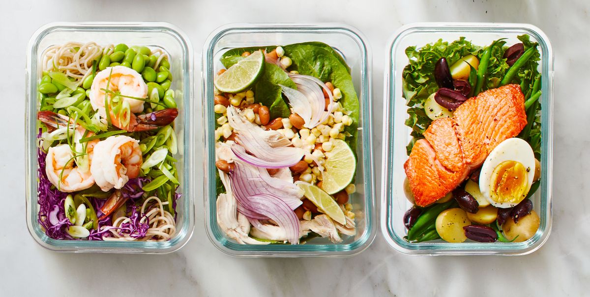 glass containers with a variety of meal prepped meals