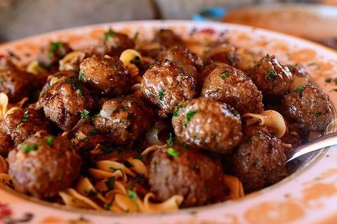 salisbury steak meatballs close up with pasta