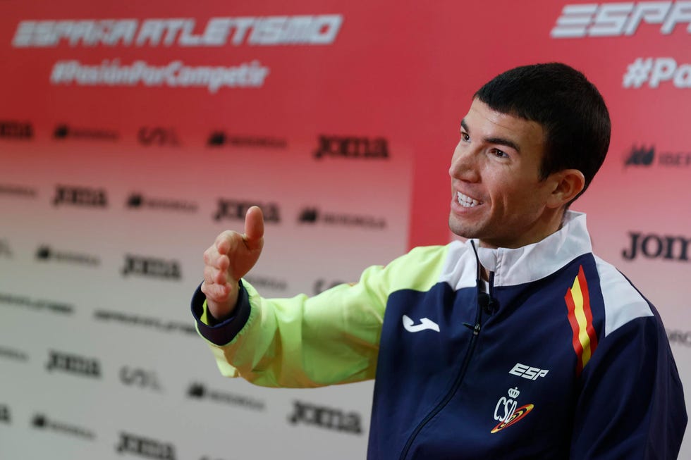 adel mechaal compite en los 3000 metros del europeo de estambul