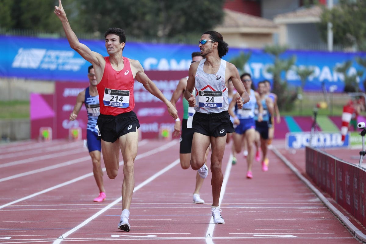 preview for Asier Martínez y Mohamed Katir ganan en el Mitin de l'Eure 2024