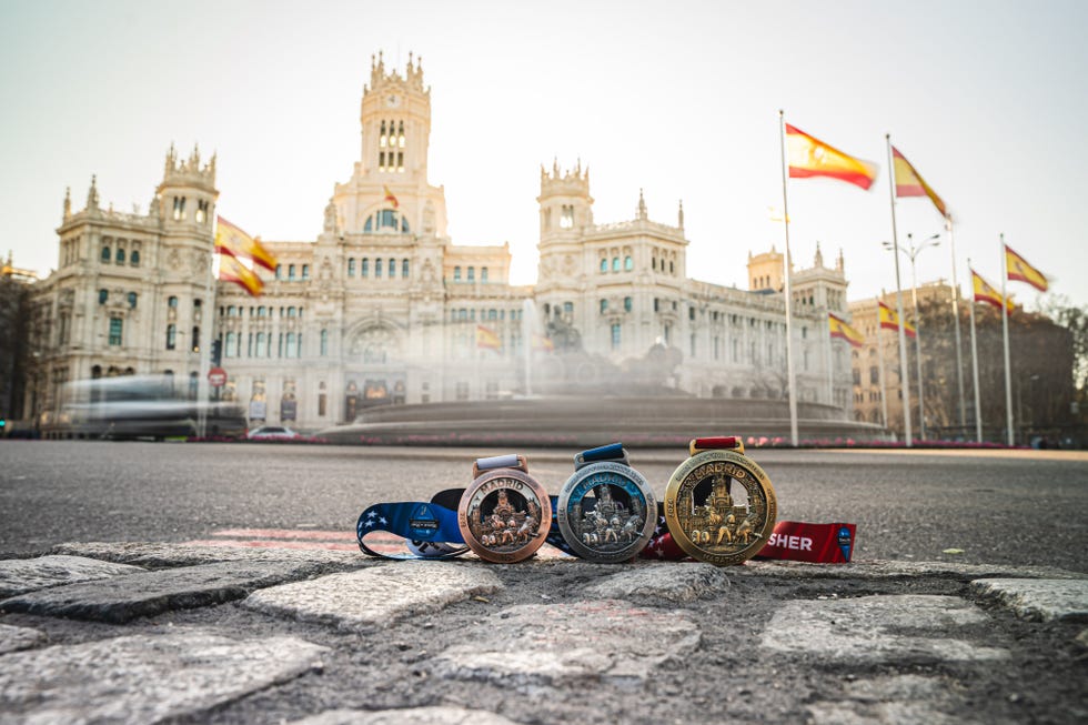 las medallas del maraton de madrid 2024