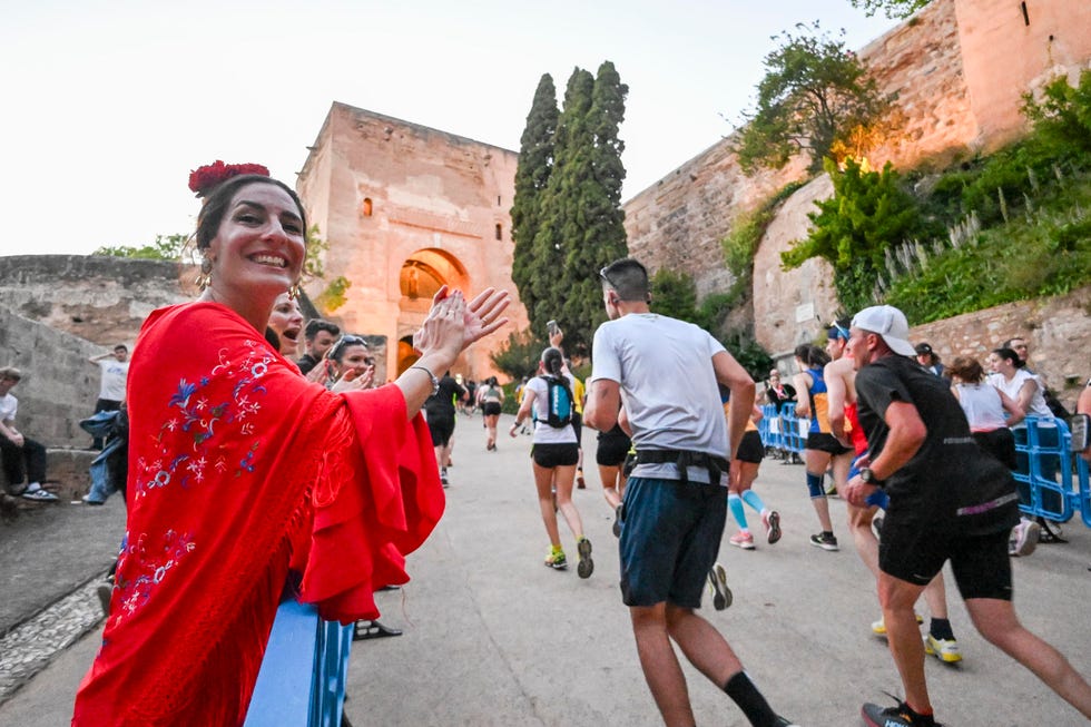 entrada alhambra media maraton granada 2024