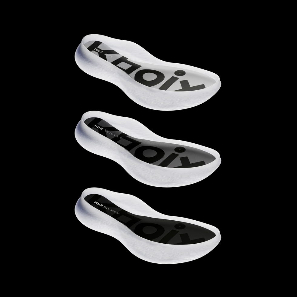 las mediasuelas de las zapatillas de trail running nnormal kboix 01