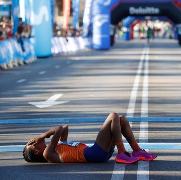 Zewditu Aderaw, ganadora del medio maratón de Madrid la atleta etíope zewditu aderaw celebra tras cruzar la línea de meta para ganar el medio maratón de madrid en categoría femenina