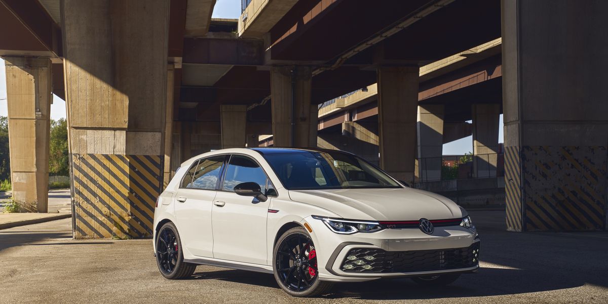 2024 Is Your Last Chance to Buy a Manual Volkswagen GTI or Golf R