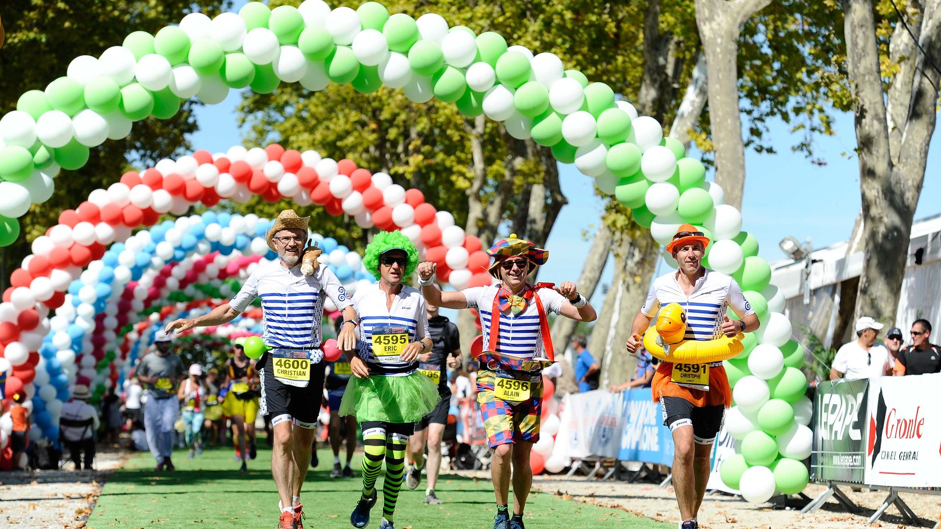Runners at the Médoc Marathon.