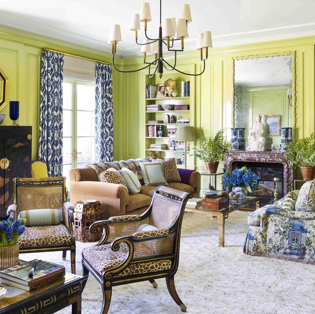 How to Tell the Difference Between Antique and Vintage Furniture