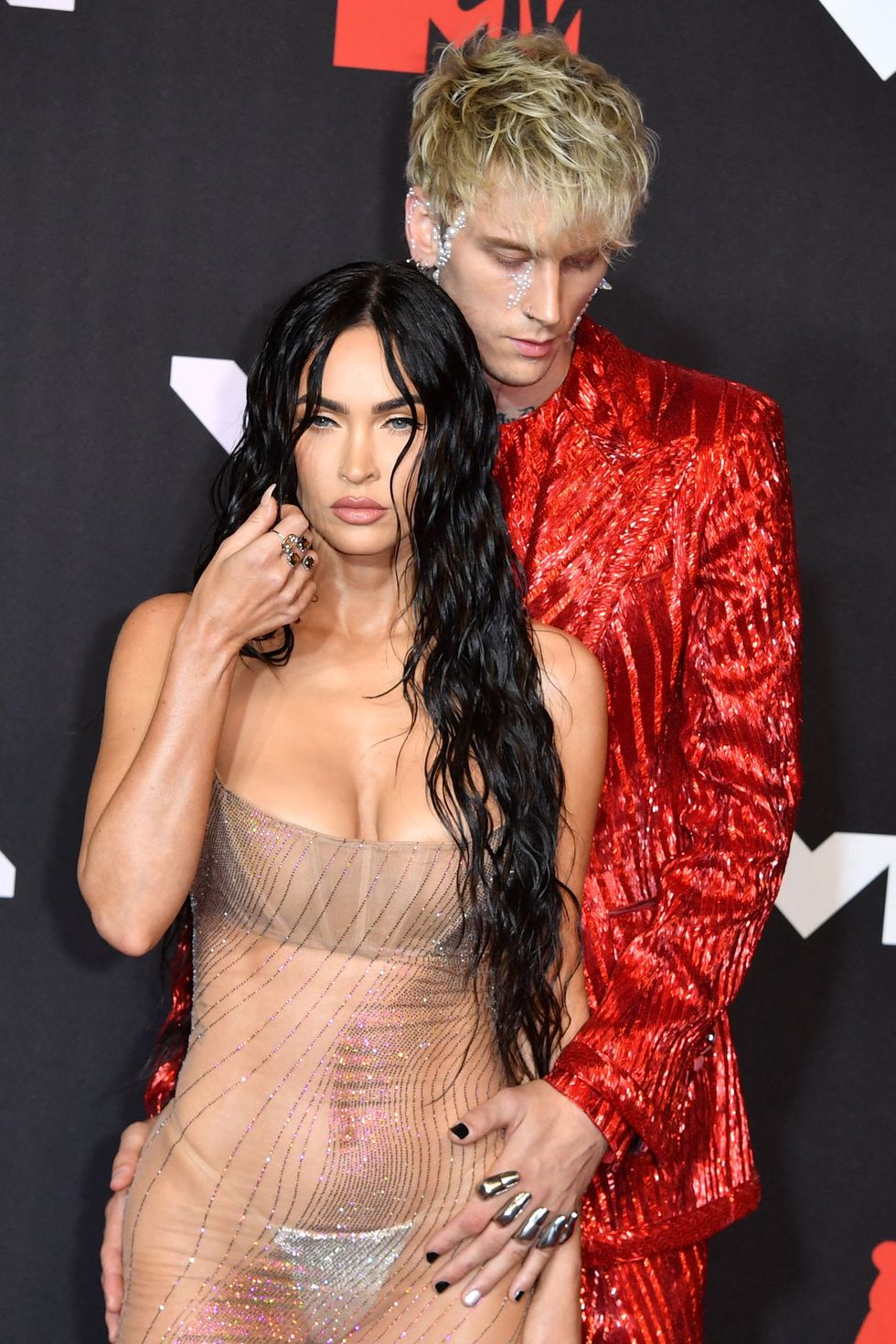us actress megan fox l and us singer machine gun kelly arrive for the 2021 mtv video music awards at barclays center in brooklyn, new york, september 12, 2021 photo by angela  weiss  afp photo by angela  weissafp via getty images