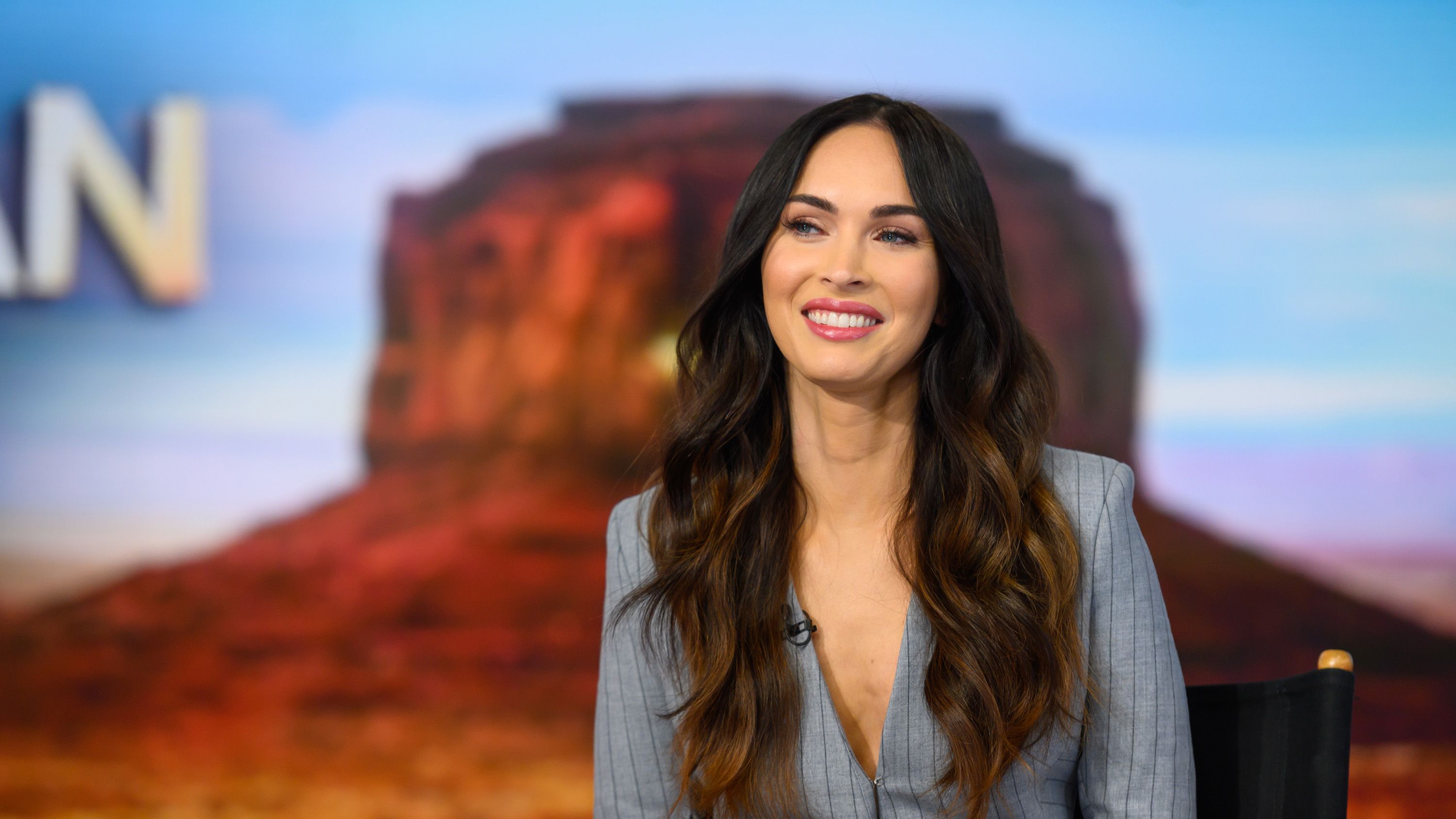Fans Call on Hollywood, Jimmy Kimmel, and Michael Bay to Apologize to Megan  Fox