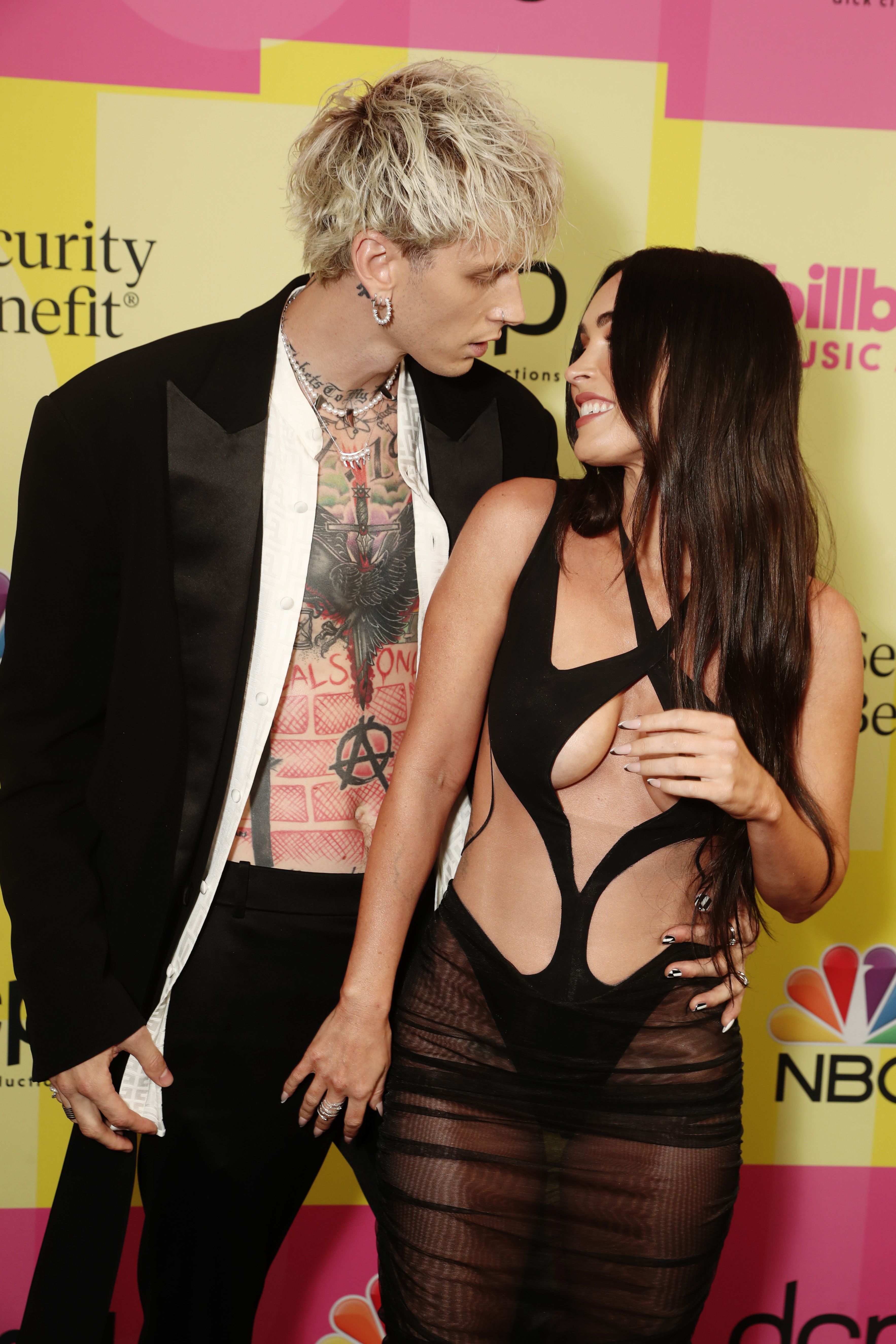 Machine Gun Kelly y Megan Fox en los Billboard Music Awards