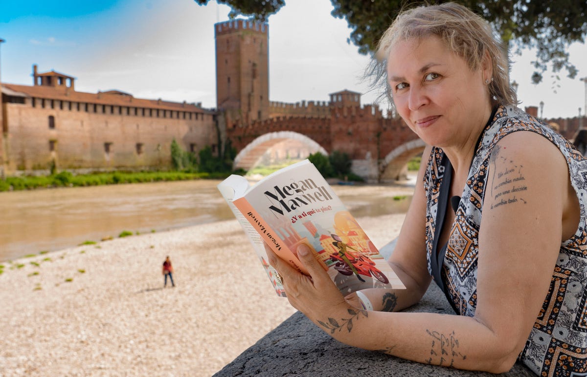 megan maxwell presenta libro '¿y a ti qué te pica' italia