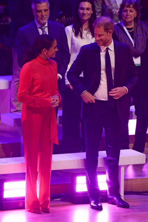 le duc et la duchesse de sussex assistent au sommet mondial one young 2022