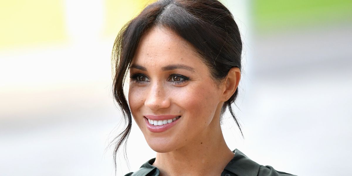 A Royal Fan Praised Meghan Markle's Mom and the Duchess's Reaction Was ...