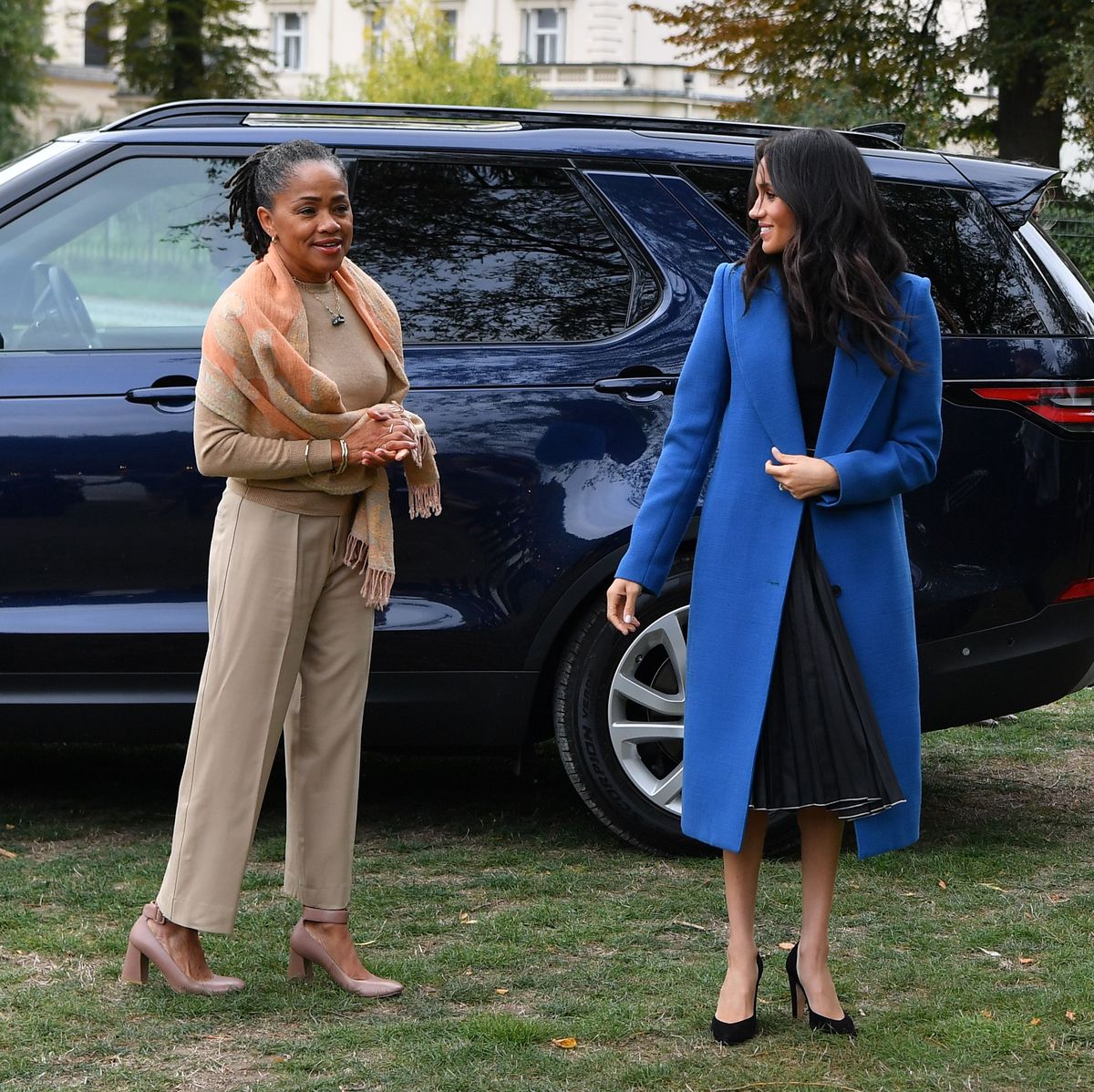 meghan-duchess-of-sussex-arrives-with-her-mother-doria-news-photo-1036415908-1537451606.jpg?crop=0.668xw:1.00xh;0,0&resize=1200:*