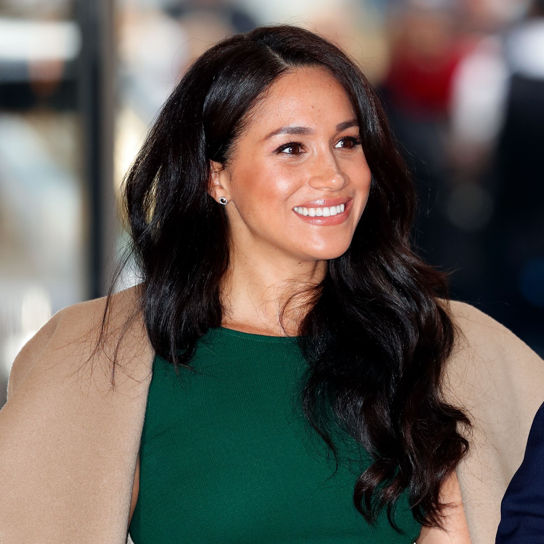 Update: Meghan Markle Is *Rumored* to Be Signing a 