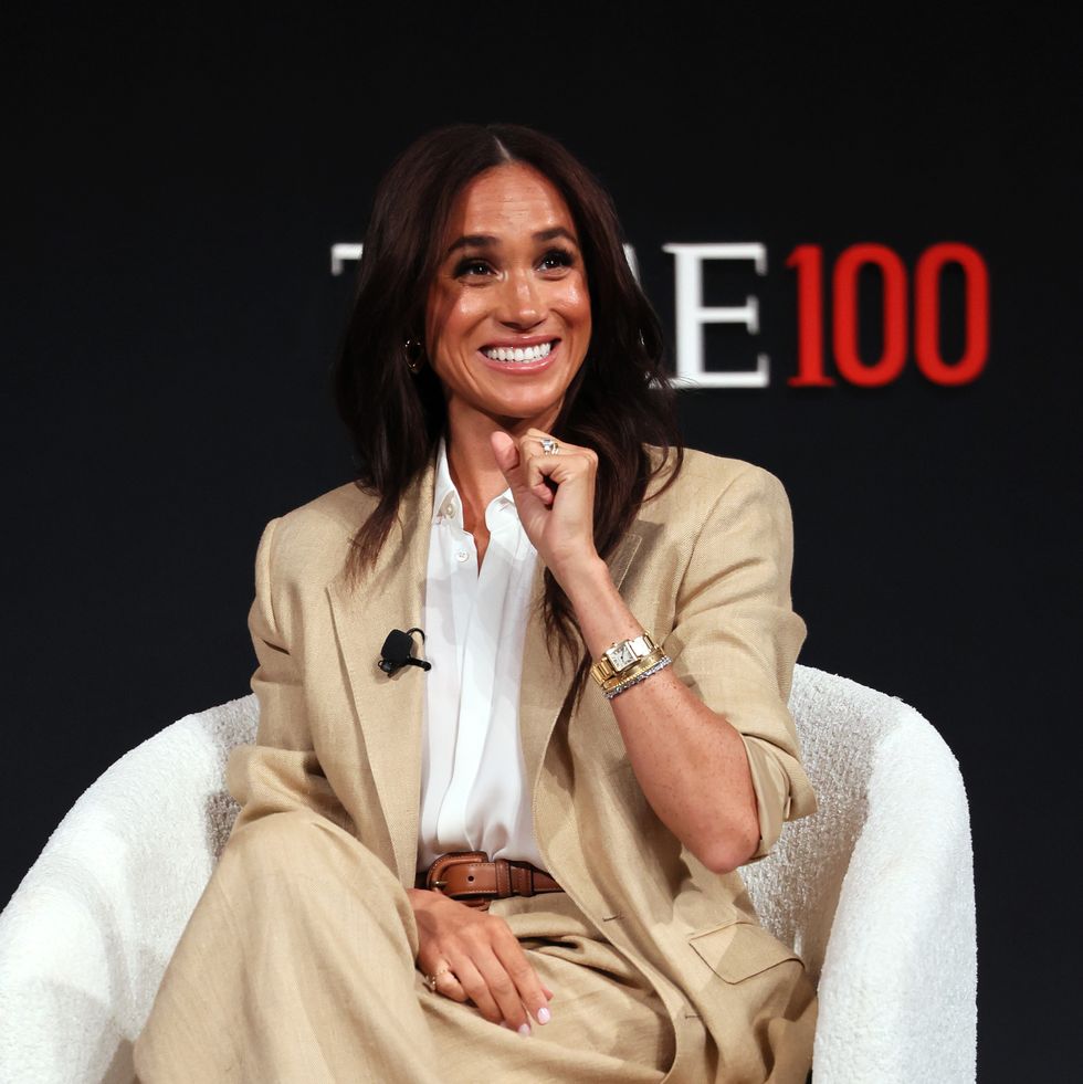 タイムセール 入手困難 IZA □ブランド Meghan メーガン
