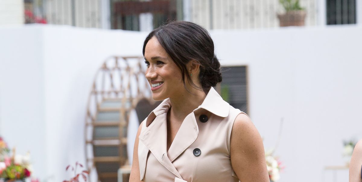 Meghan Markle Demonstrates Why the Sleeveless Shirtdress Is a Spring Essential