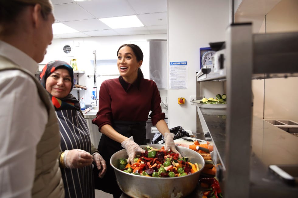 the duchess of sussex visits the hubb community kitchen