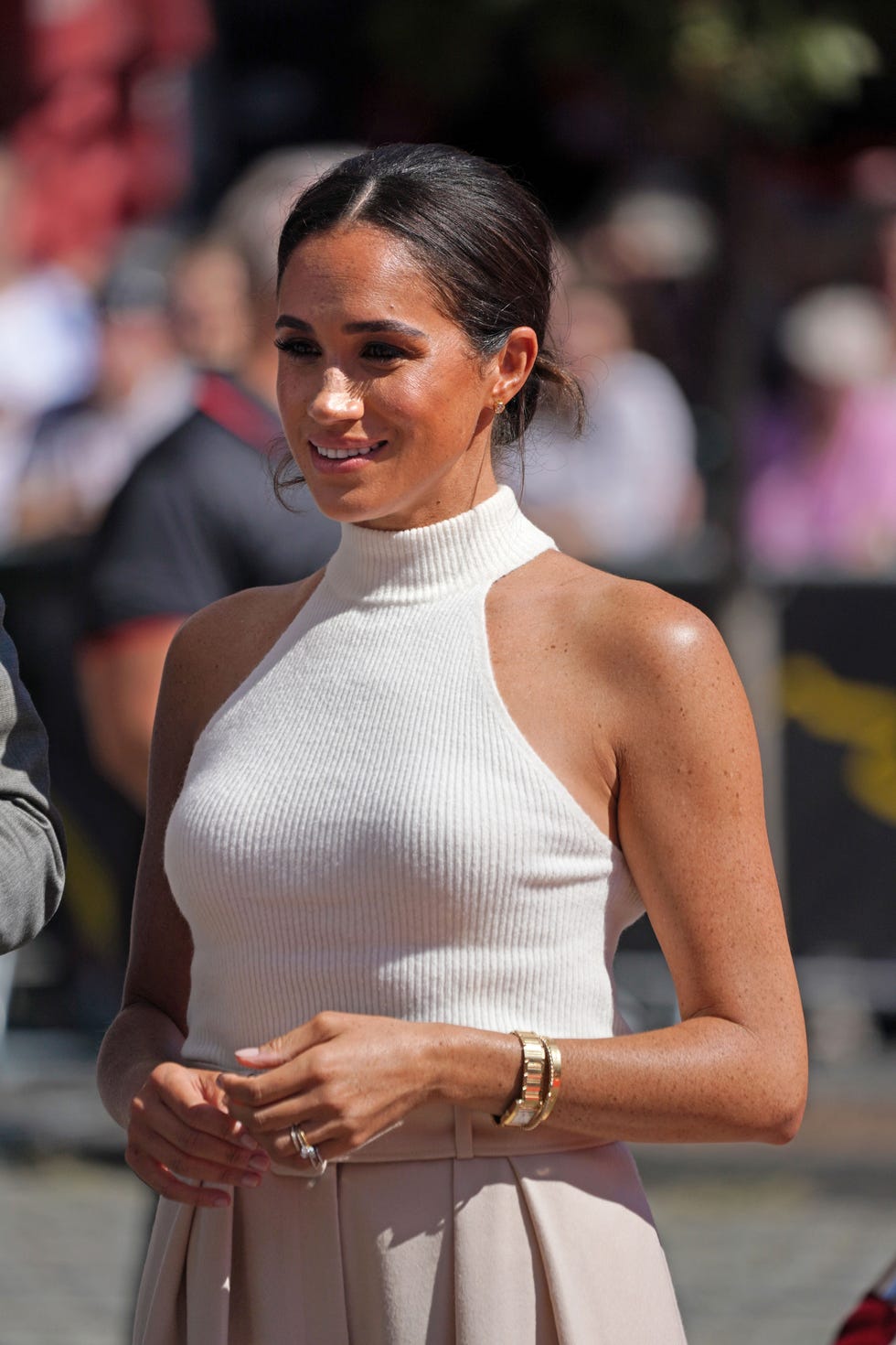 Meghan Markle Pairs a Chic Halter Tank With Culottes for Invictus Games