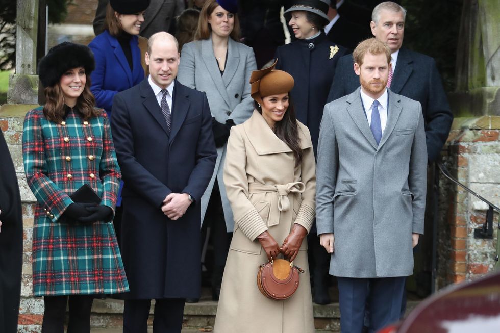 Meghan Markle con la familia real británica en la misa de Navidad