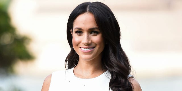 Meghan Markle ode Prinses Diana vlinderoorbellen