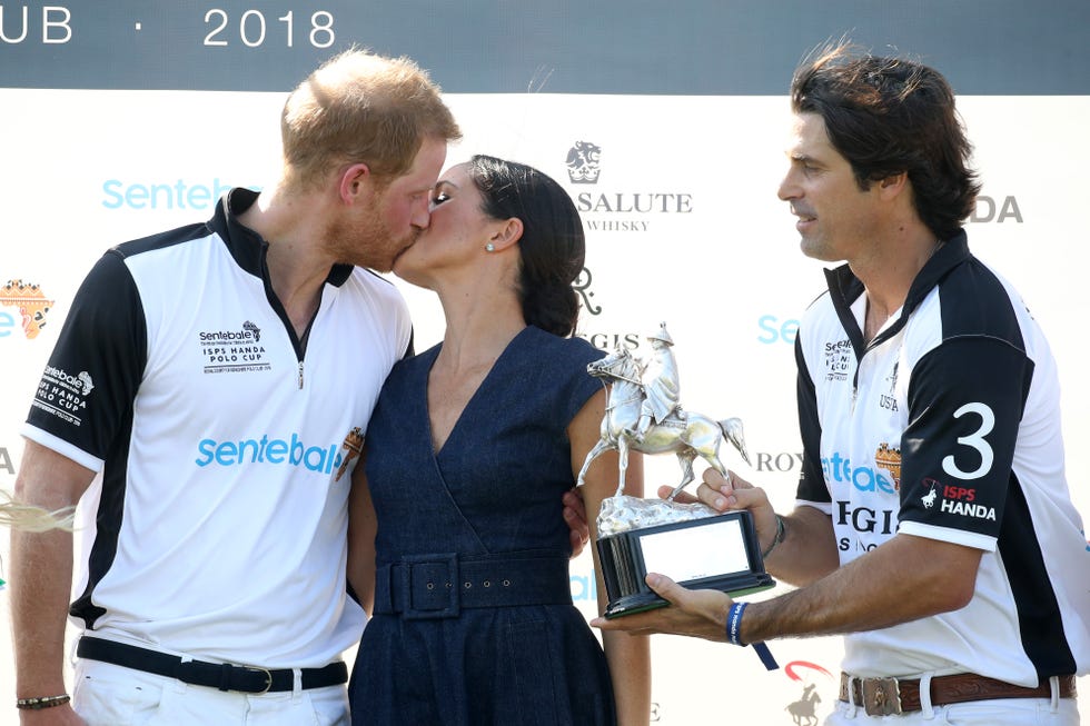 Meghan Markle and Prince Harry Share Steamy Kiss After the Duke's Polo ...