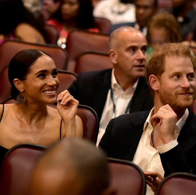 kingston, jamaica january 23 l r meghan, duchess of sussex and prince harry, duke of sussex attend premiere