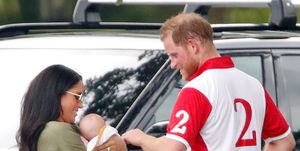 Royal Family News: le foto di Meghan Markle con il royal baby