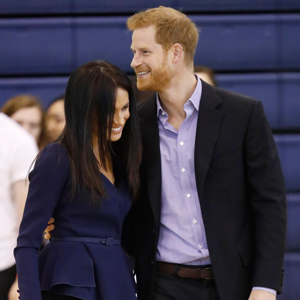 Meghan Markle's straight hair: The Duchess of Sussex debuts a new straight hairstyle - Meghan Markle and Prince Harry
