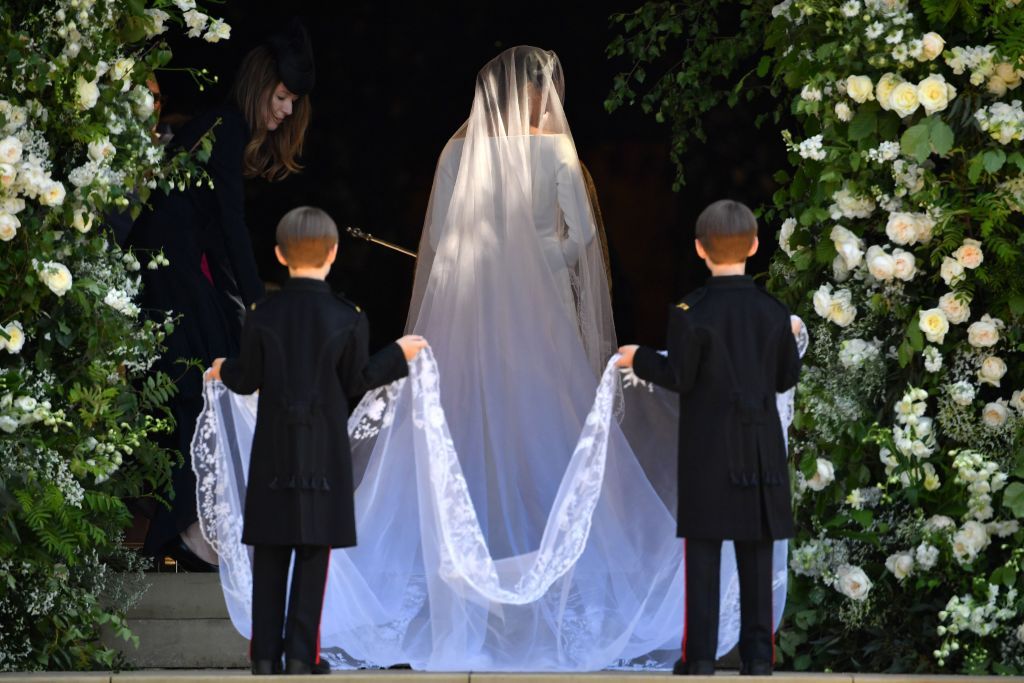 Meghan markle wedding veil hotsell