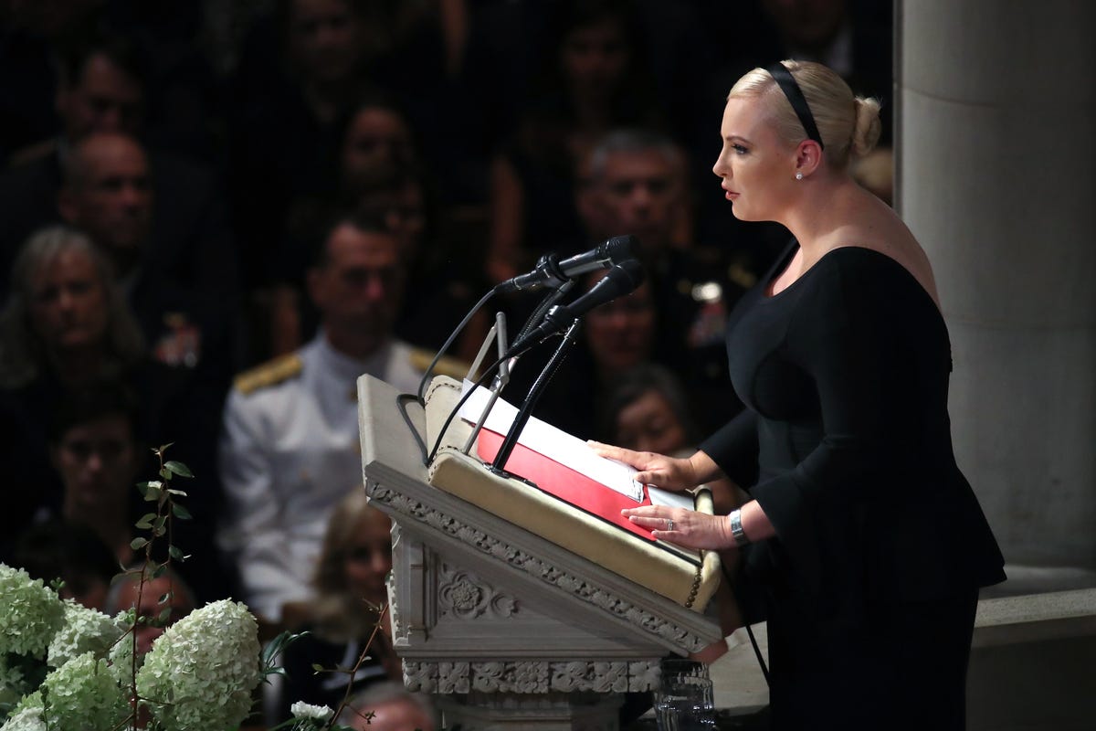 Meghan Mccains Gave A Beautiful And Fiery Eulogy For Her Father John