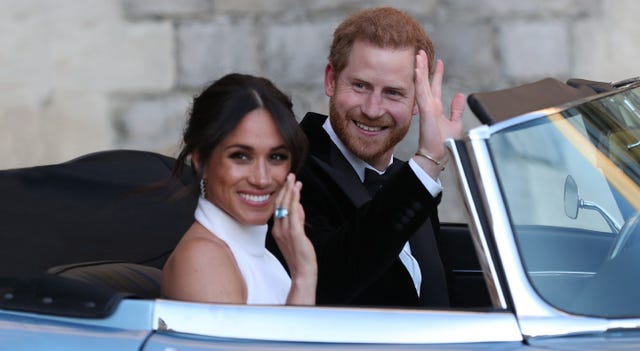 harry de inglaterra y meghan celebran su segundo aniversario de boda