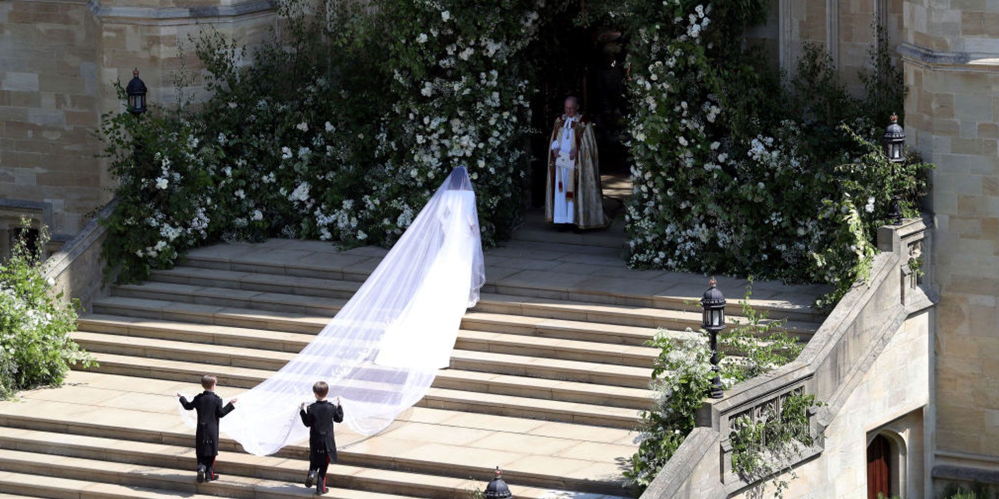 meghan markle cvs wedding dress