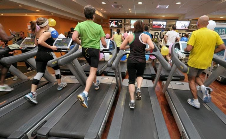 meglio correre fuori o sul tapis roulant