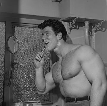 english bodybuilder reg park 1928   2007 shaving, circa 1955 park was the first englishman to win the mr universe title and later went on to act in five italian hercules sword and sandal films in the early 1960s park runs his own businesses, publishing a bodybuilding magazine and supplying weight training equipment   photo by coopebipshulton archivegetty images