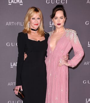 melanie griffith y su hija dakota johnson