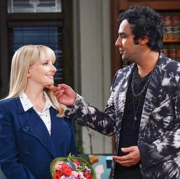 melissa rauch as abby stone, kunal nayyar as martini, night court