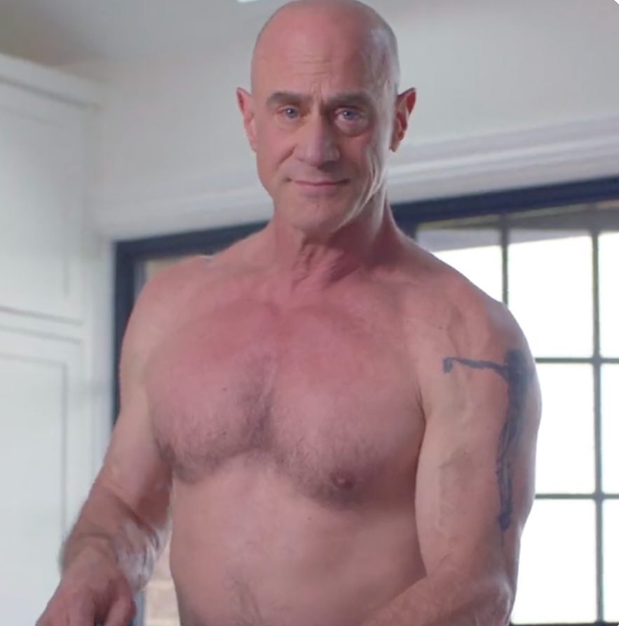 Christopher Meloni Montre Son Physique Dans Une Campagne Publicitaire