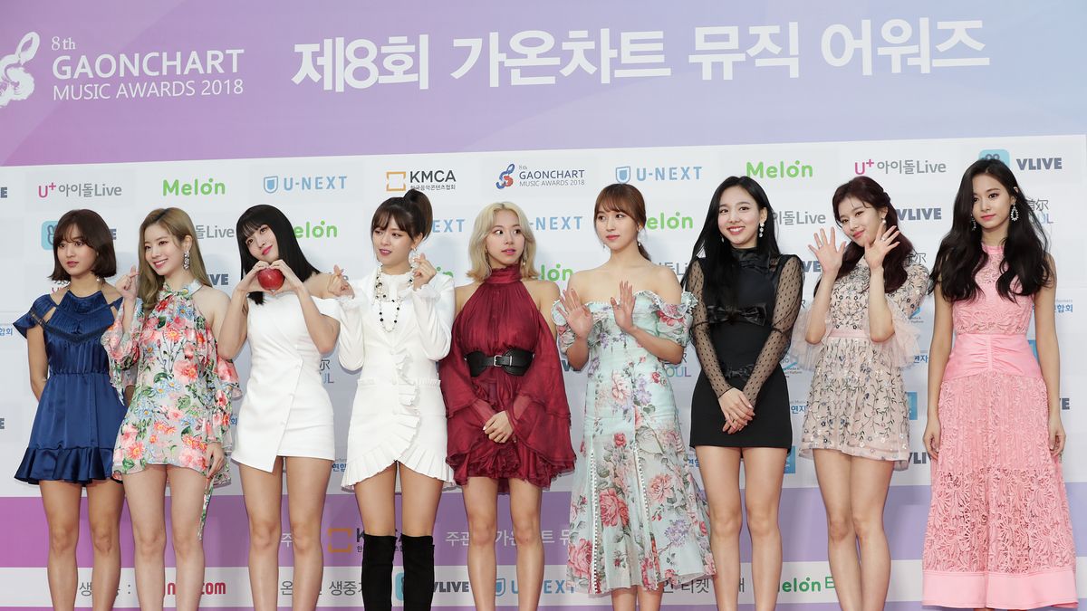 8 Sal Girl Sex - K-Pop Group TWICE: What to Know